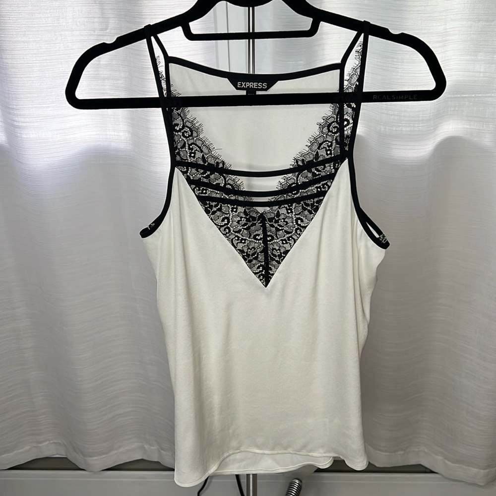 Sleeveless blouse